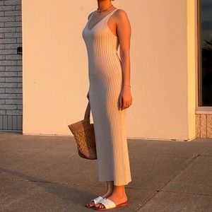 On sale ! Beige midi dress bodycon, new with the tag, small size
